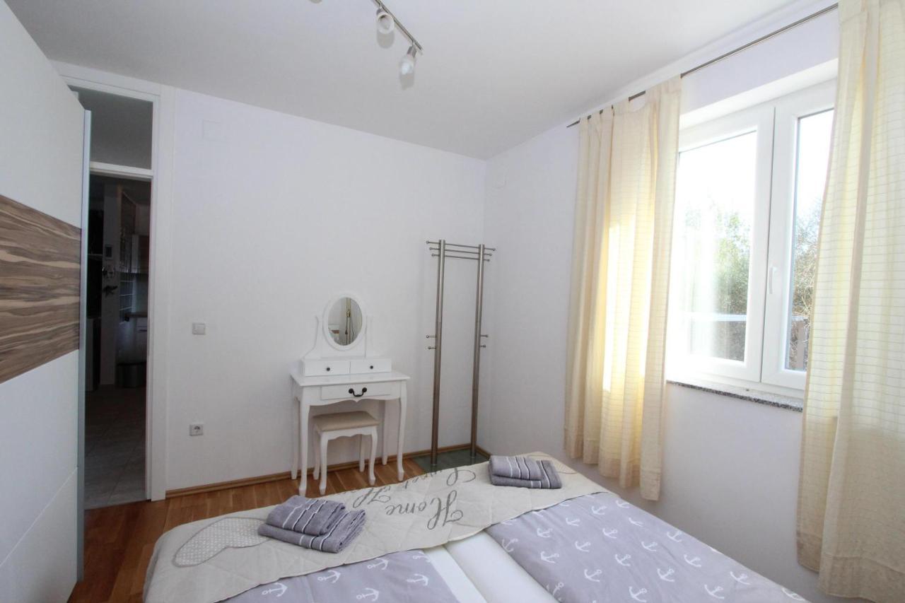 Apartment Adi ロヴィニ エクステリア 写真
