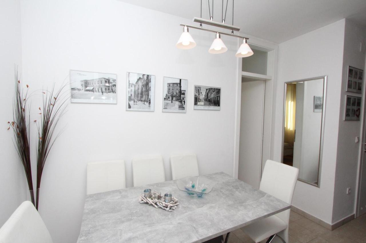 Apartment Adi ロヴィニ エクステリア 写真