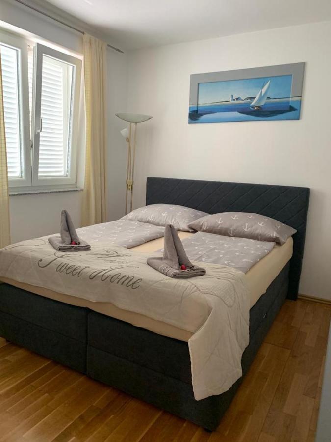 Apartment Adi ロヴィニ エクステリア 写真