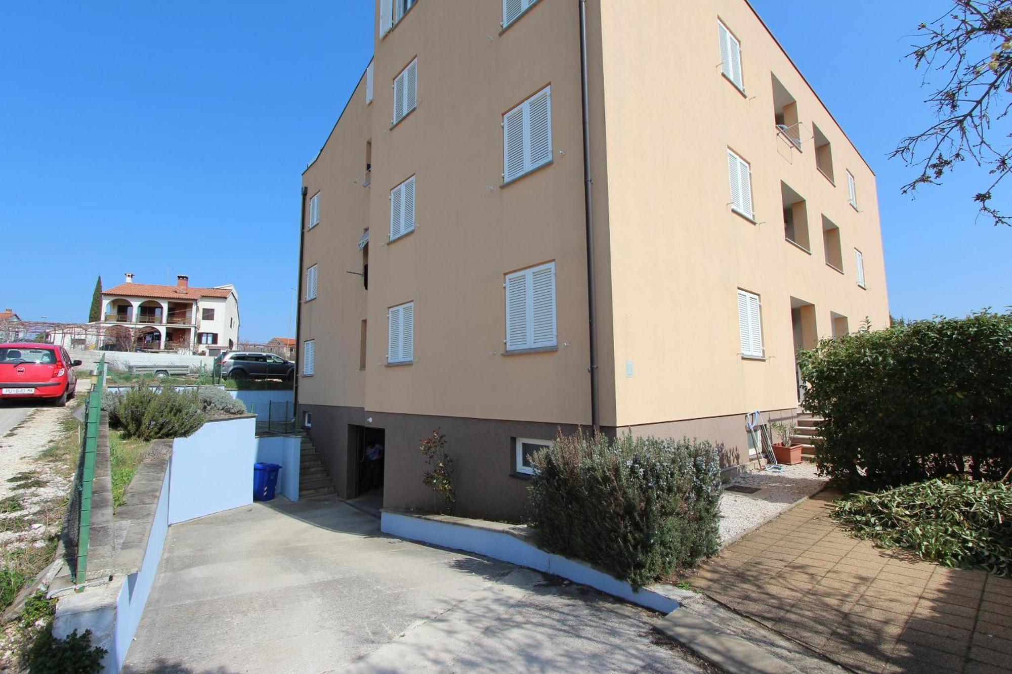 Apartment Adi ロヴィニ エクステリア 写真